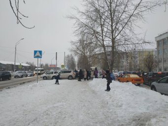 Будем заезжать на парковку, даже если там нет места