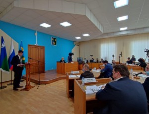 Депутаты приняли отчет главы Советского района за 2021 год