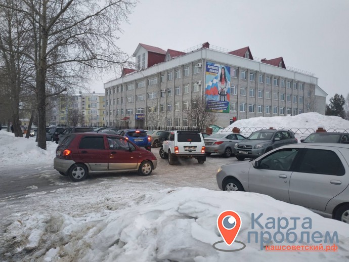 Нужно во что бы то ни стало подъехать как можно ближе к воротам